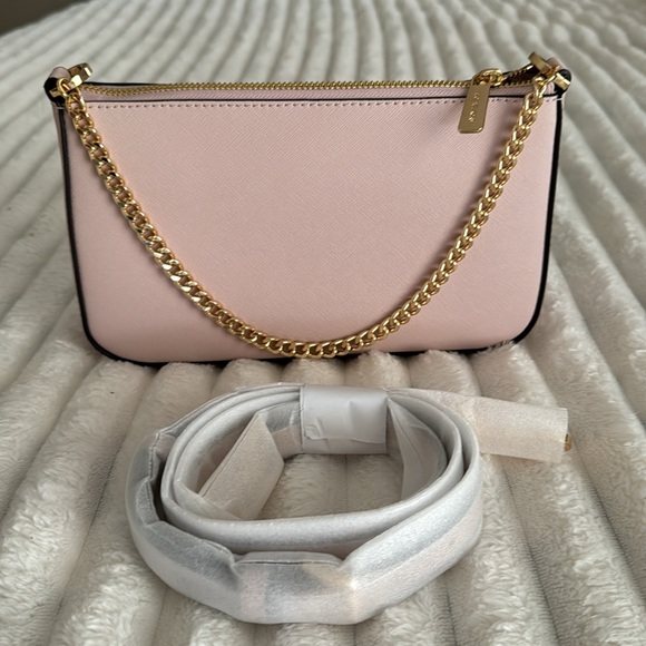 Jet Set medium Saffiano Leather Crossbody bag - Picture 2 of 4